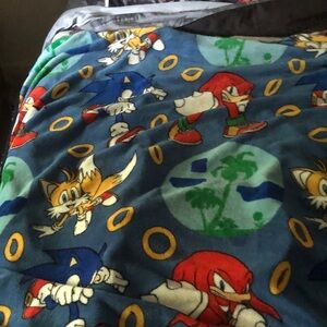 Blue Sonic the Hedgehog Fleece Blanket